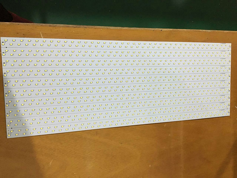 昆山LED灯板SMT贴片加工